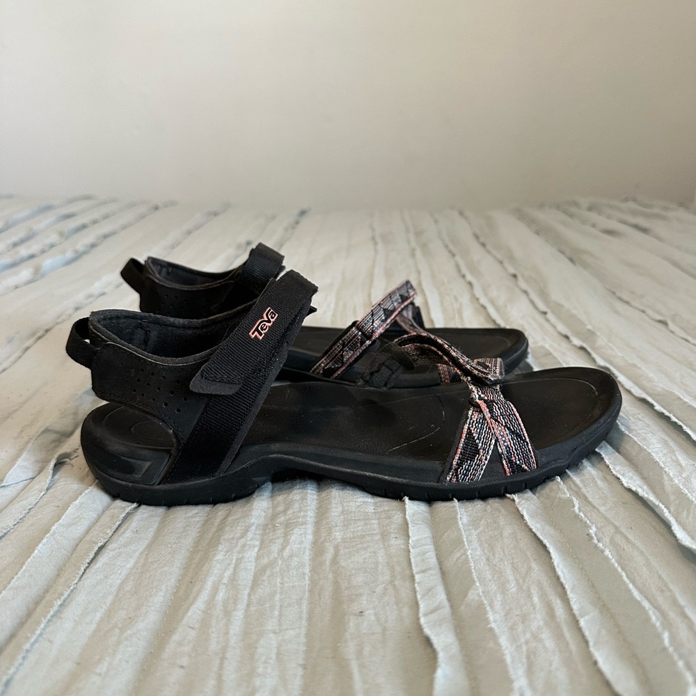 Teva Verra Hiking Sandal | Size 10 - Picture 2 of 7